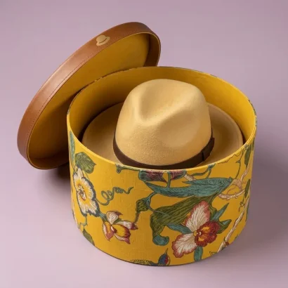 Round Hat Boxes